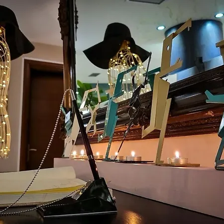 Trokadero Boutique 3*