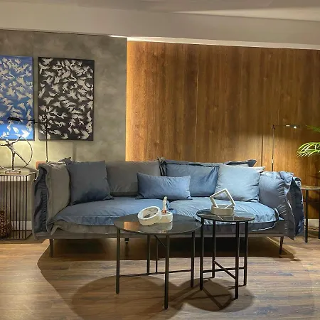 Trokadero Boutique Hotel 3*