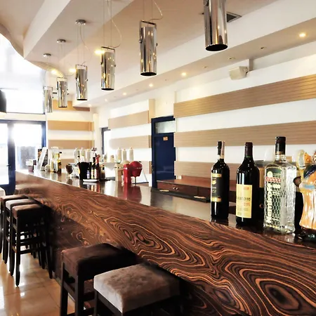 Trokadero Boutique 3* Itea