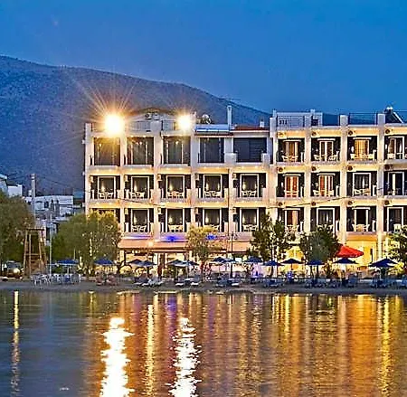 Trokadero Boutique 3* Ιτέα