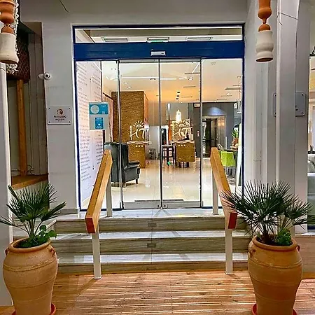 Trokadero Boutique Hotel 3*